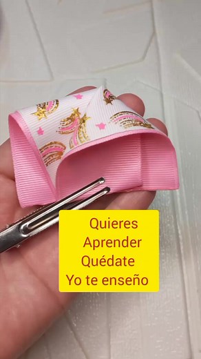 38K views · 1K reactions | Moño para iniciantes pasó a pasó #tutoriales #moñosparaelcabello #moñosparaniña | Lida Linares | Facebook