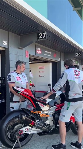 Warming Up Bimota Alex Lowes ! #bimota #alexlowes
