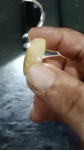 Batu Sulaiman featuring Batu Kecubung Es membentuk yin - yang #batu #batuakik #chalcedony #quartz