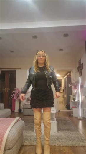 Gemma Evans (@tiktokqueengemmaevans2)’s videos with original sound - Amylouiseexoxo💋