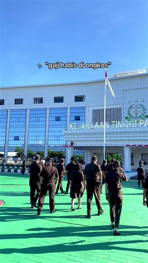 Understanding Gaji dan Pengeluaran di Kehidupan Sehari-hari
