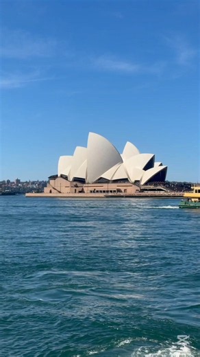 What is the capital of Australia? 🇦🇺🌏