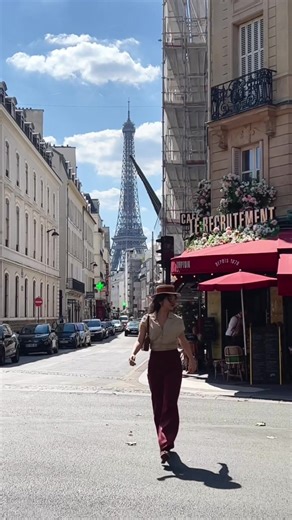 La parisienne vintage vibe 🤎#retromood #parisianvintage #parisianvibe #parisianstreetstyle #ootdparis #alafrancaise #parisiennestyle #vintagestyle #ootd #pourtoi #foryou #fyp #parisianblogger #fashion