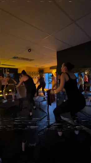 Connect your mind. Connect your body. When you move with purpose, everything aligns. Stronger thoughts, stronger jumps, stronger you. Summer bodies loading …….. #AwheFit #MindBodyConnection #ReboundFitness #AwheFam #FitAF | Awhe Fit | Facebook