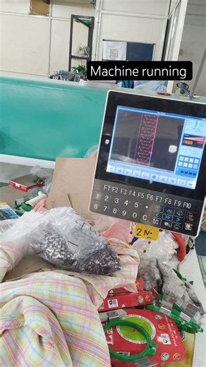 machine running #youtubeshorts #shorts #trendingshorts #embrodering #embroidery #sui-DhaagaVlogs