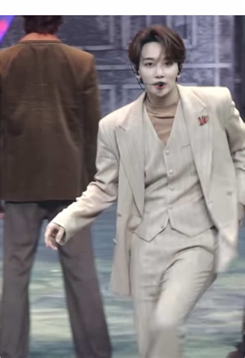 Jeonghan from Seventeen - Home Run Performance