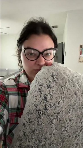 How to Clean a Dog Bed | Remove Pet Odors with EnviroKlenz