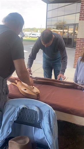 Ever wanted to join a jam? Learn to play? Yes it’s just this easy. If you can count to 10, you can play a dulcimer. Want to give it a try? Come see us today at the Old Time Music, Ozarks Heritage Festival in West Plains or anytime at the Shoppe in Mountain View, Arkansas. #mcspaddendulcimer #mountaindulcimer #madeinarkansas #madeintheozarks #madeinamerica #shopsmall #shoplocal mcspaddendulcimers.com 870-269-4313 | The Dulcimer Shoppe