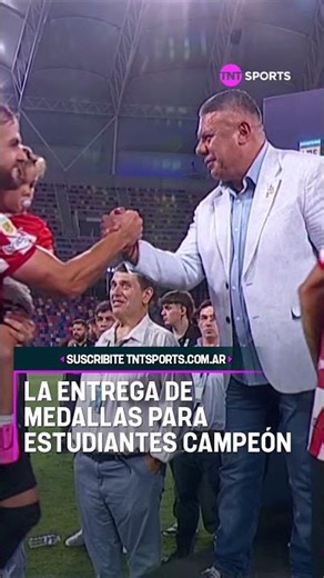 CHIQUI TAPIA entrega las medallas a Estudiantes Campeón del Torneo Clausura 2025 🏆