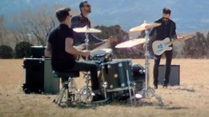 Dierks Bentley ft Brothers Osborne - Burning Man | Illimitable Entertainment & More.