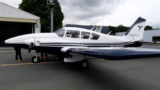 20K views · 204 reactions | DIDN'T KNOW AN AZTEC WAS THIS LOUD I was able to check out and go around this Piper PA-23-250E Aztec. We also did a quick engine run-up. Never knew these planes were really loud outside! #MondOrtiz | Mond Ortiz | Facebook
