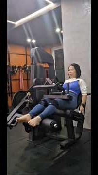 leg curl vs leg extension muscles worked