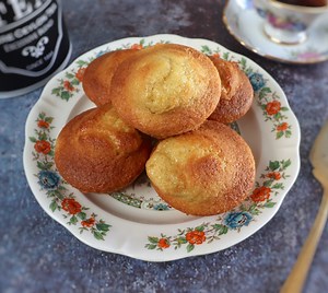 Queques Caseiros | Food From Portugal