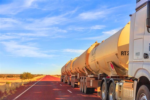 Regulator clarifies road train speed limits in each state