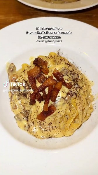 Top Italian Restaurant in Amsterdam for Pizza and Pasta