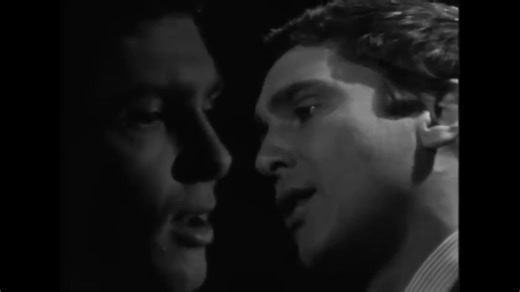 Gene Pitney - Something's Gotten Hold of My Heart (1968) ... ▶️ Listen this song: https://bestoldiesforever.topgreatsong.com/gene-pitney-somethings-gotten-hold-of-my-heart?utm_source=facebook&utm_medium=reel&utm_campaign=bestoldiesforever | Best Oldies Forever