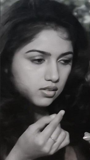 "Maine Pyar Kiya" Iconic Scene 🌧️💔 | Salman Khan & Bhagyashree Best Romantic Scene