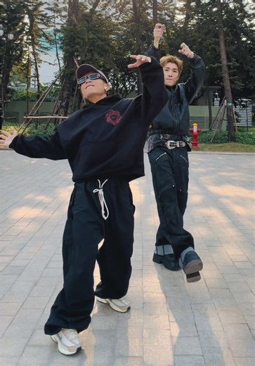 Nhảy Popping Cùng Công Zẻo: Clip Đặc Sắc