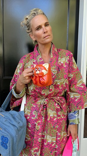 Molly Sims on Instagram: "We’ll make it 🏃‍♀️"