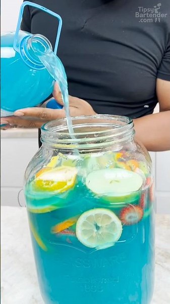Blue Lagoon Punch #cocktail