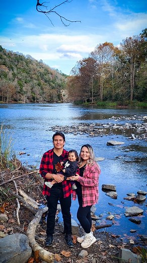 Some fun at Beavers Bend State Park in Oklahoma!🍁✨️🍂 first time visiting this beautiful place, we have always wanted to visit and we had the best experience. Day one, we rode the train at the Beavers Bend Depot & Trail Rides area. Teaming with wildlife, we got to see some deer. The train conductor really made it fun and told some great stories. There's also food at their concession area. It's such a big park we drove around and enjoyed the beautiful scenery. We parked and explored the river. I