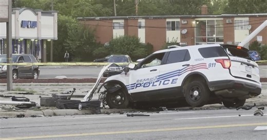 2 Detroit police officers injured in crash