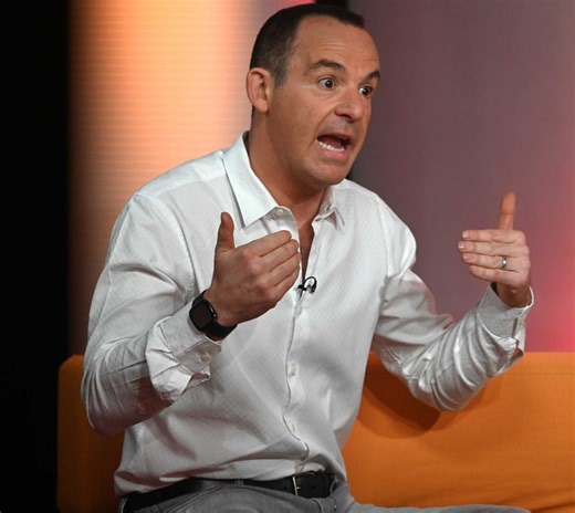 Martin Lewis issues warning to O2 customers facing costly contract exits