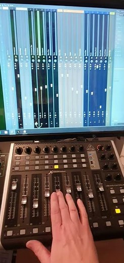 Behringer X-Touch Compact with enhanced FL Studio Mackie Script