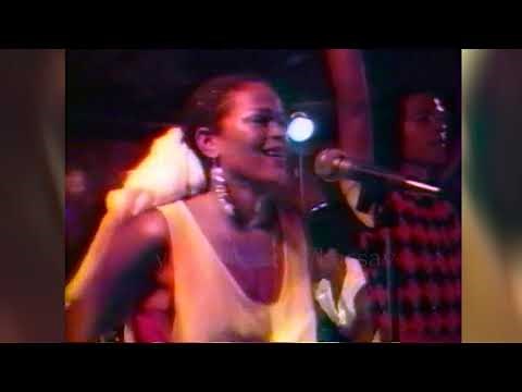 #zouk #kassav Pour vous ! Kassav' - Live Basse-Terre 1985 - Le Concert Complet