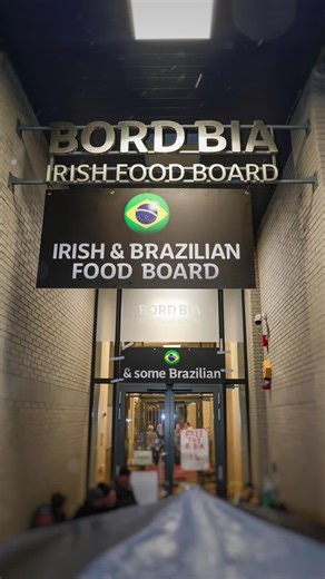 At the Joint Oireachtas Committee, the Bord Bia Chair finally confirmed he also imports chicken from Brazil, with his company importing up to 16,000 tonnes total, the equivalent of 44 million chickens. Farmer confidence in Bord Bia is shattered. We need a new chair to try and restore confidence. #DoubleStandards #RestoreConfidence