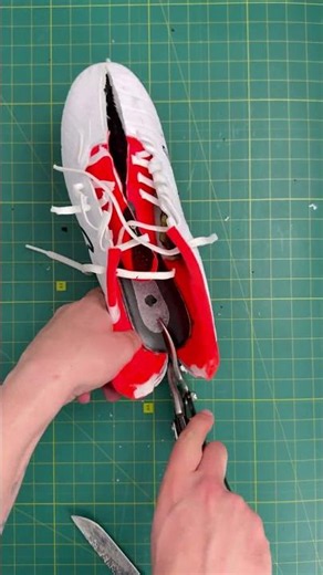 Nike Tiempo Legend 10 Sole Cut Test 🔪 What’s Inside?