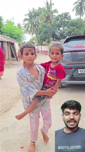 Introducing the "VitaWear SmartBand," a next-generation wearable gadget🎉