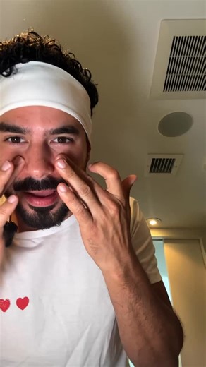 Tingle, Treat, Transform ✨ Meet Dermal Micro points, the at home innovation that mimics microneedling to smooth, lift, and renew your skin, all in minutes.  | Dr. BRANDT Skincare | Facebook