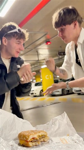 HUNTER VS NOEL - Kő, Pappír, Olló Challenge... 💀