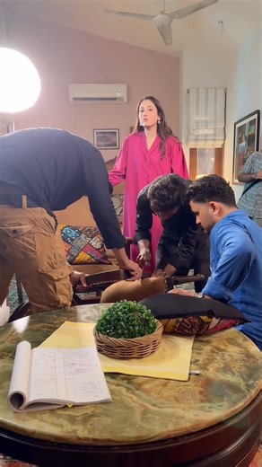 9.6M views · 35K reactions | Fabiha’s Temper On Peak✨ #BTS #MeriBahuain V.C: @rahatghaniofficial #HUMTV #MeriBahuain #ShaguftaEjaz #BabarAli #MehrunisaIqbal #HaroonShahid #MalikAqeel #KanwalKhan #RahatGhani #AhmedRafique #AimanZaman #TehseenWajahat #DaniyalQureshi | HUM TV | Facebook