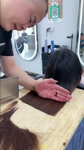 Using this kitchen knife to cut the goddess's hair, I achieved a sophisticated look. #barbershop