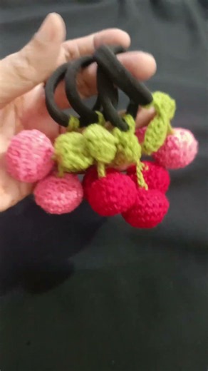CHERRY KEY CHAINS 🍒 | CROCHET PATTERN FOR BEGINNERS
