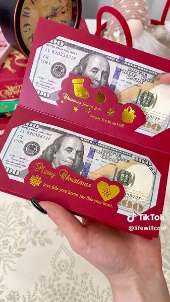 #cashenvelopes #christmasgift #cashstuffing #moneyclip #christmasmoney #cashbox #christmasgiftideas #tiktokmademebuyit #spotlightfinds #lovemyhome