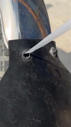 Simple Trick to Install Motorcycle Mud Flap Using Zip Ties