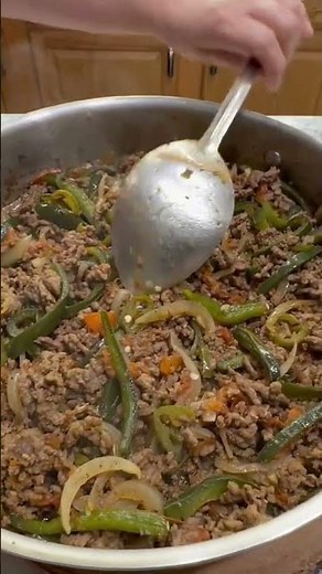 Carne Molida de Res con Rajas de Chile Poblano