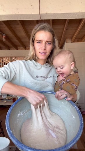 Sourdough Bread Farm: Baking Authentic Artisan Bread