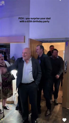 There’s truly nothing better than making your grandparents feel special.#BirthdaySurprise#Grandpa