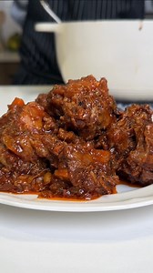 1.6M views · 16K reactions | Coda alla Vaccinara A taste of Roman history  #beef #meat #oxtail #italianfood | Giovanni Siracusa | Facebook