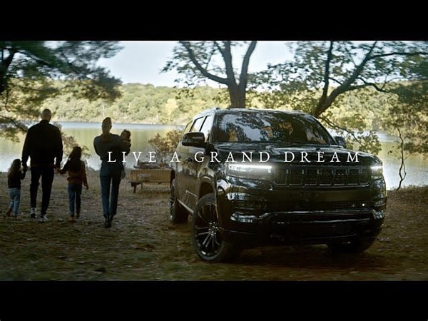 "The GOAT and his boat" - Derek Jeter leaves fans buzzing after posting throwback reminiscing viral Jeep commercial