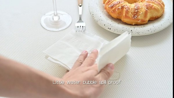 Softalker Rectangle Weaved Texture Pattern Tablecloth,Shiny Jacquard Waterproof Wrinkle Free Spill-Proof Washable Table Cloth for Holiday Party Dinner - 52 x 70 Inch,Ivory