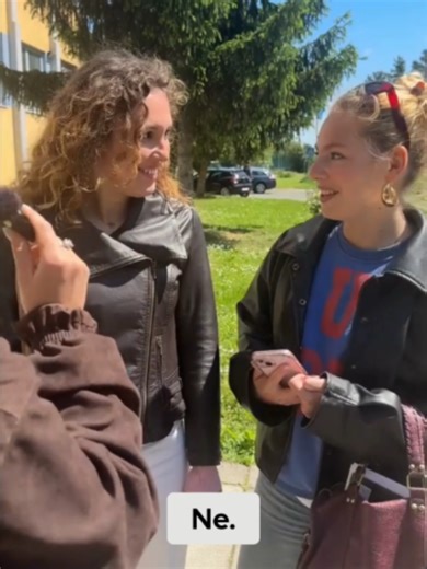 Treba li vjerovati prijateljima ili srcu?