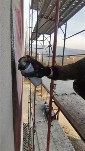 Street Art in Progress | Spray Can Wall Painting