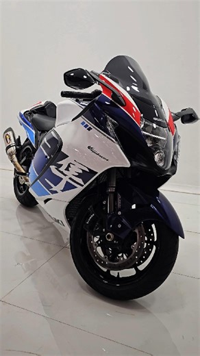 2021 SUZUKI GSX 1300R HAYABUSA with only 17 130 km. It's available for R289 900 OR apply for easy financing. Excellent condition and has been enhanced by the installation of ARATA Exhaust , Tinted touring screen ,Custom spray and comes with grab rail and pillion seat. A comprehensive 2-year warranty and quality guarantee are available on this premium example. We accept all types of trade-ins, including bikes, boats, jet skis, cars, etc. Pieter 072 758 2652 Juan 082 440 2419 Nadeem 061 830 1163 S