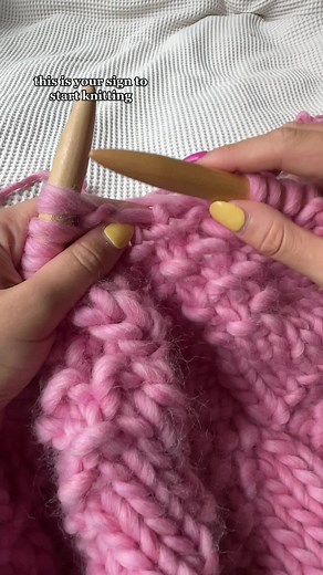 the most relaxing hobby 😌 #knittok #fyp #knitting #knitter #chunkyyarn #woolandthegang @woolandthegang