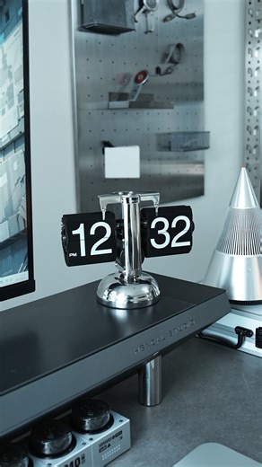 Digital clock are boring. Flip clocks never are. #flipclock #homedecor #retro